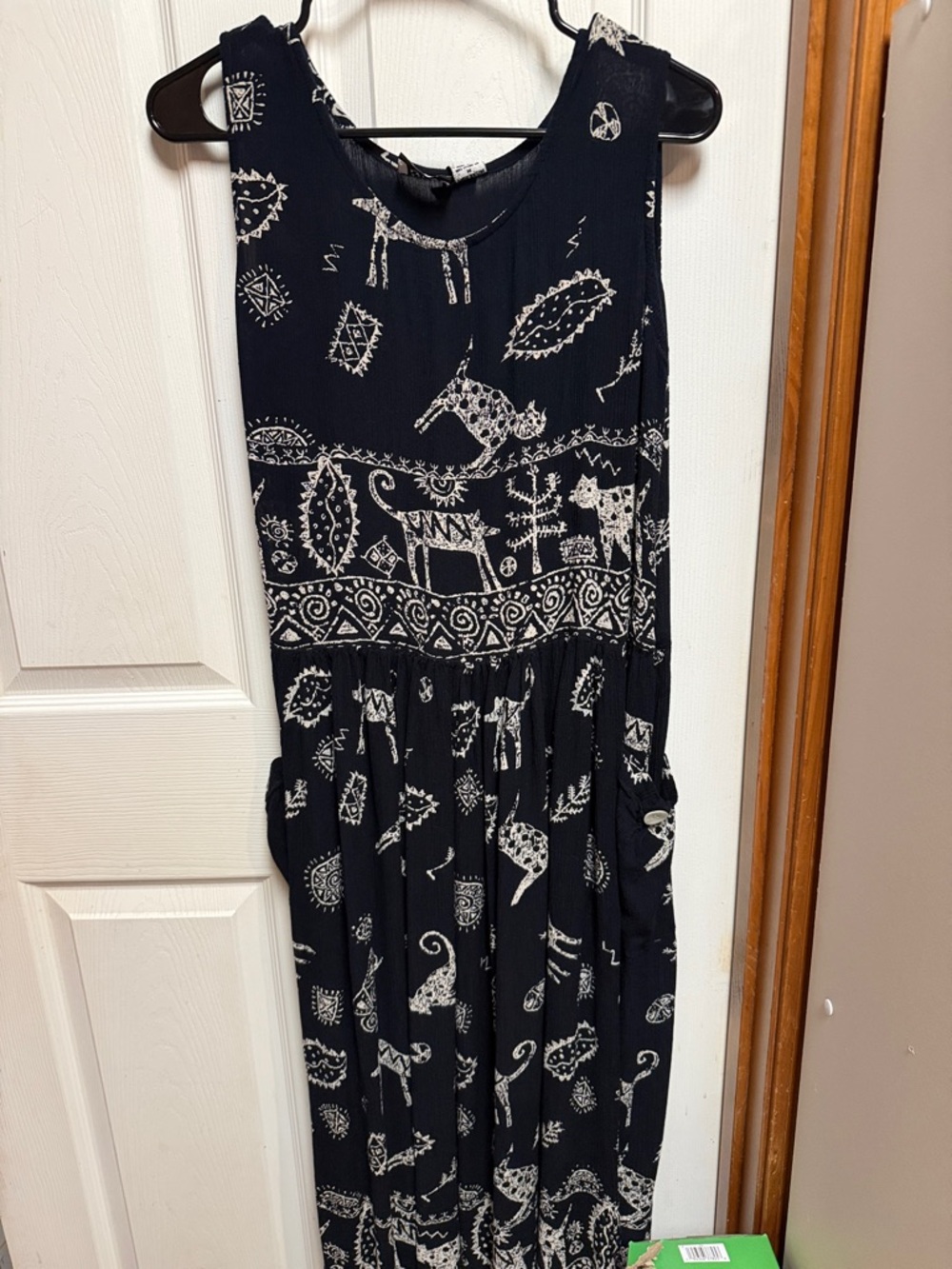 Bila Black and White Printed Sleeveless Dress
